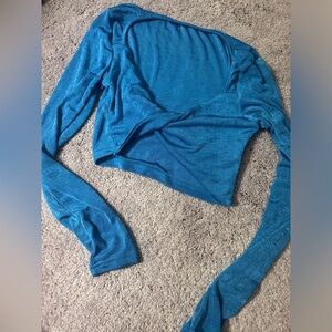 Long sleeve going out top